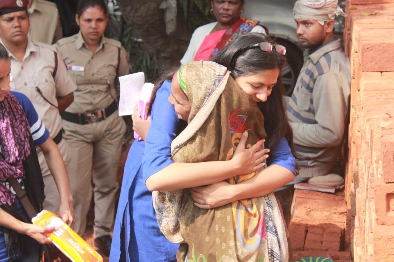 Volunteers working together in community outreach